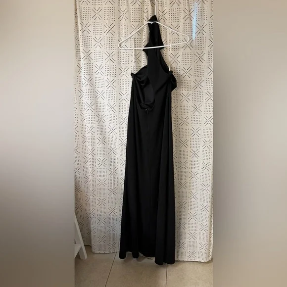 Lulu's Chic Black One-Shoulder Gown - Picture 4 of 4